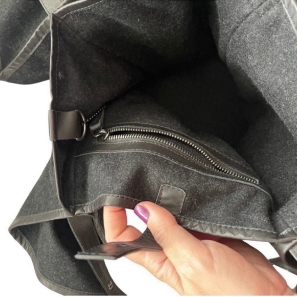 Elegant Women's Shoulder Bag Set - Brown, Gray, and Black - Picture 10 of 11